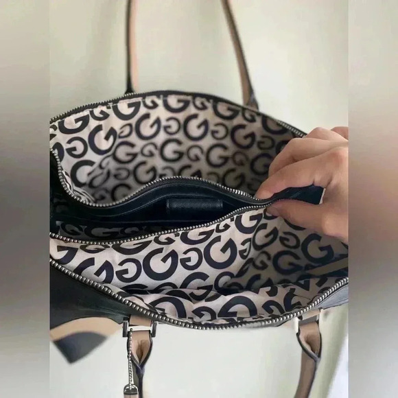 G by Guess Tote Black with Tan Detail Pebbled Leather Travel Bag Shoulder Bag - Picture 15 of 16